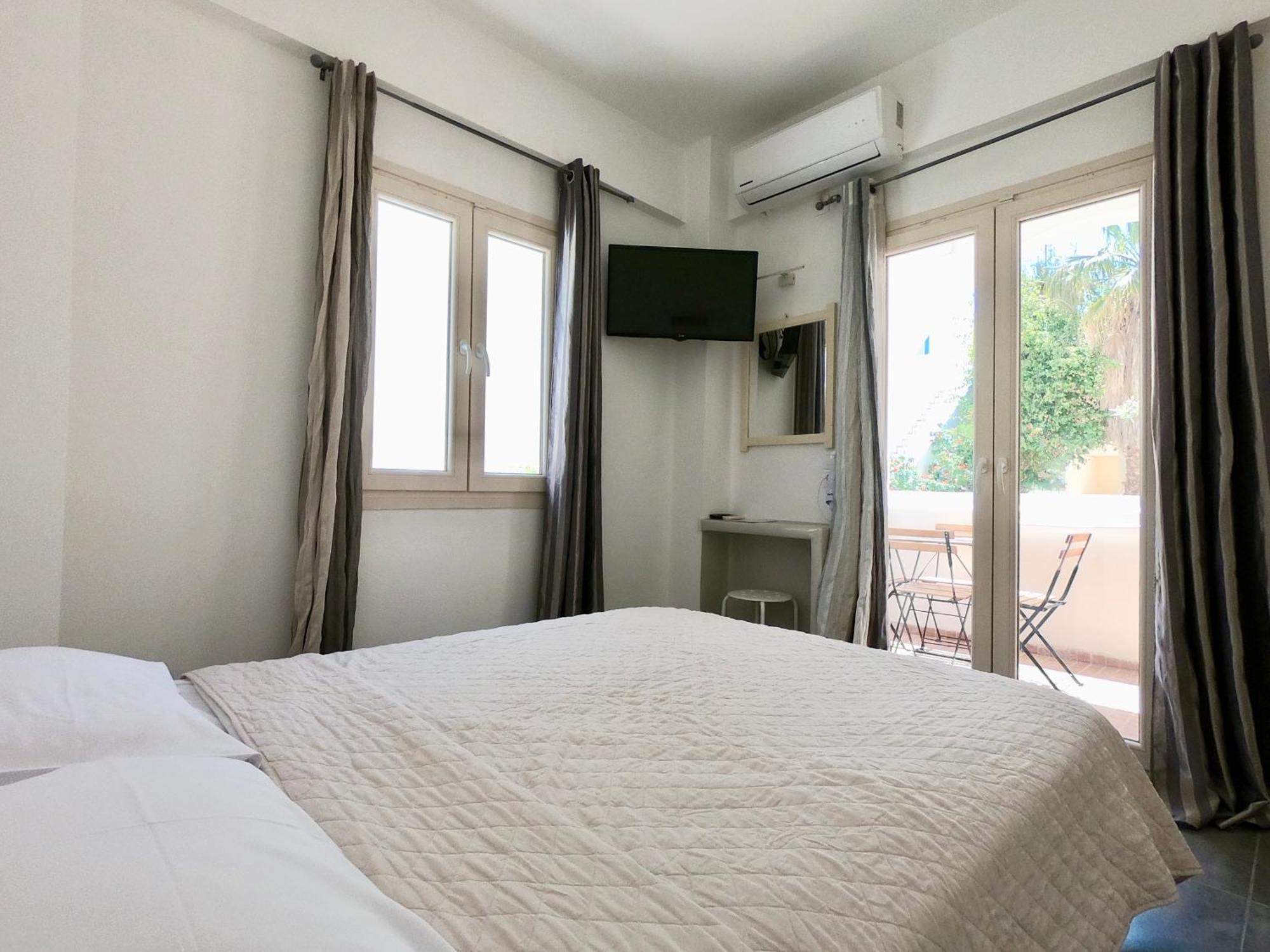 Anny Studios & Rooms Perissa Beach Ngoại thất bức ảnh